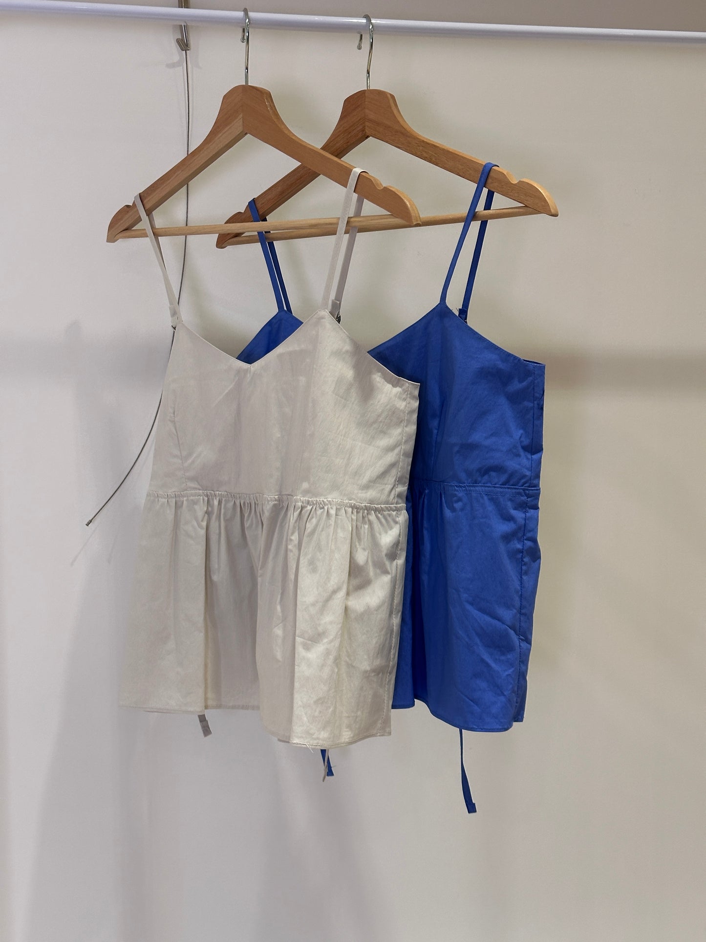 Mov Strap Sleeveless - 2cols